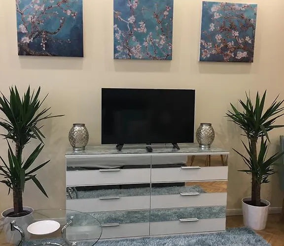 Apartament Paloma *